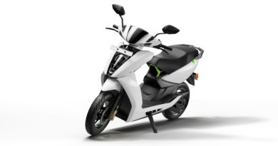 Image of Ather 450 electric scooter